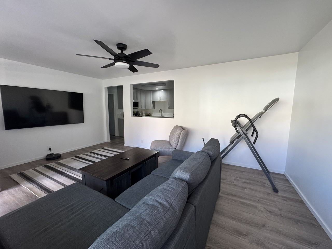 619 Huntridge Dr #NA - Photo 5 of 15