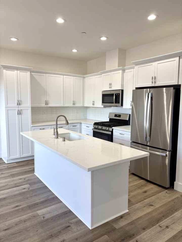 358 S Halcyon Rd #NA - Photo 2 of 19