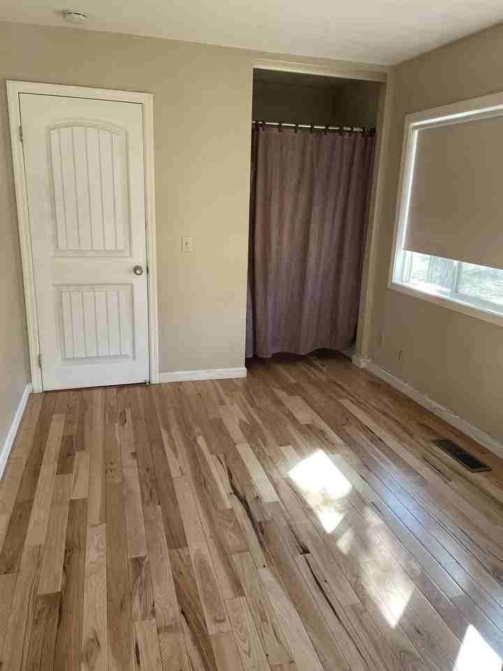 26801 Columbia Way #NA - Photo 7 of 9