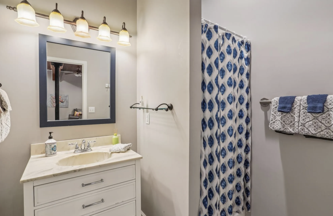 437 William Ave #3 - Photo 6 of 7