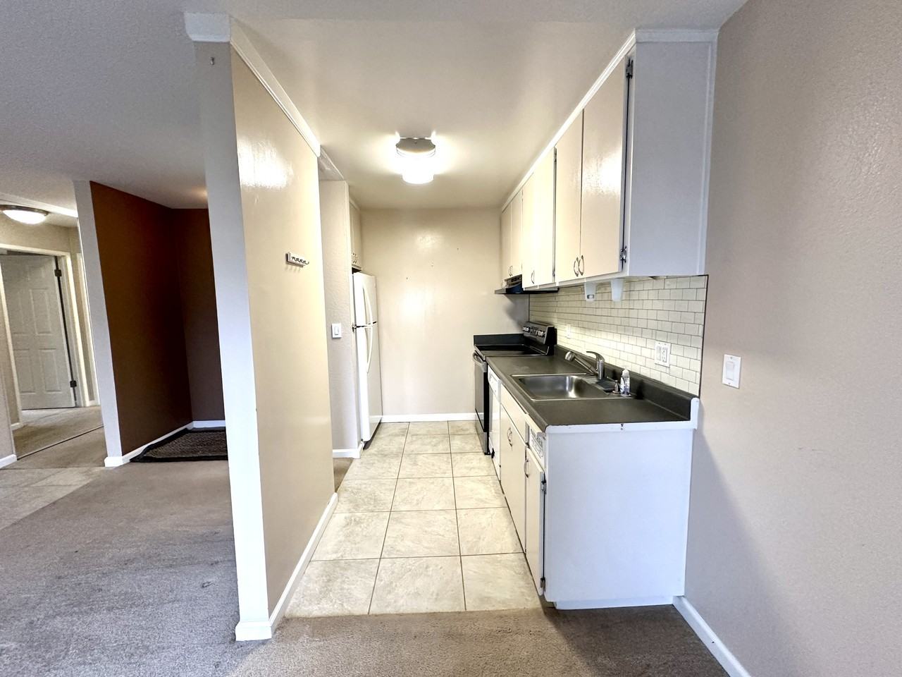 945 Bancroft Rd #217 - Photo 5 of 18