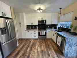 featured image of 3290 W 17th Ave