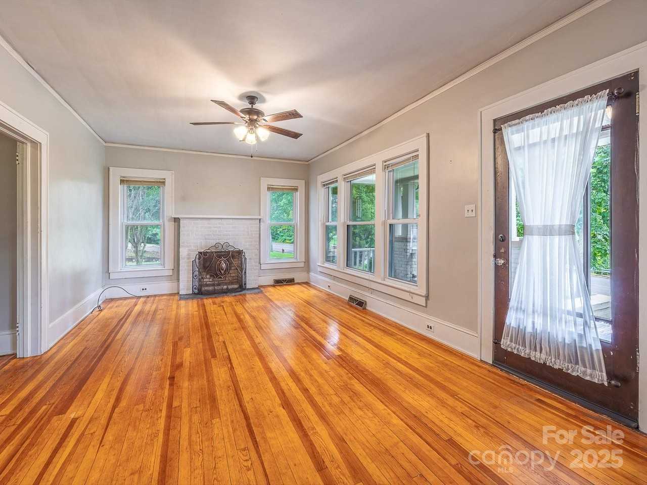 808 W Union St #NA - Photo 5 of 20