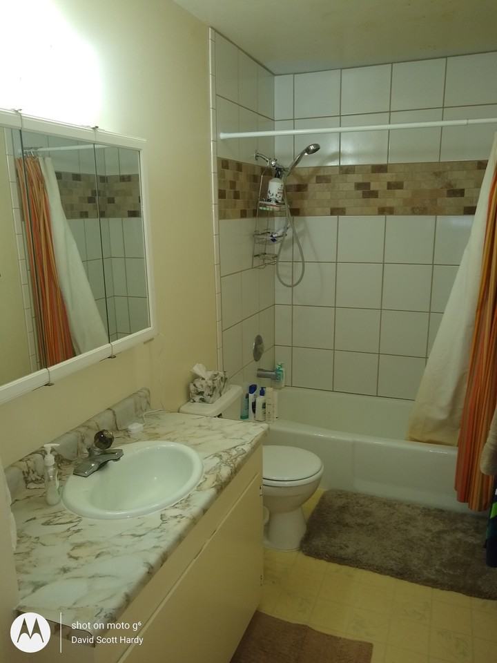 921 Elizabeth St #2 - Photo 4 of 10