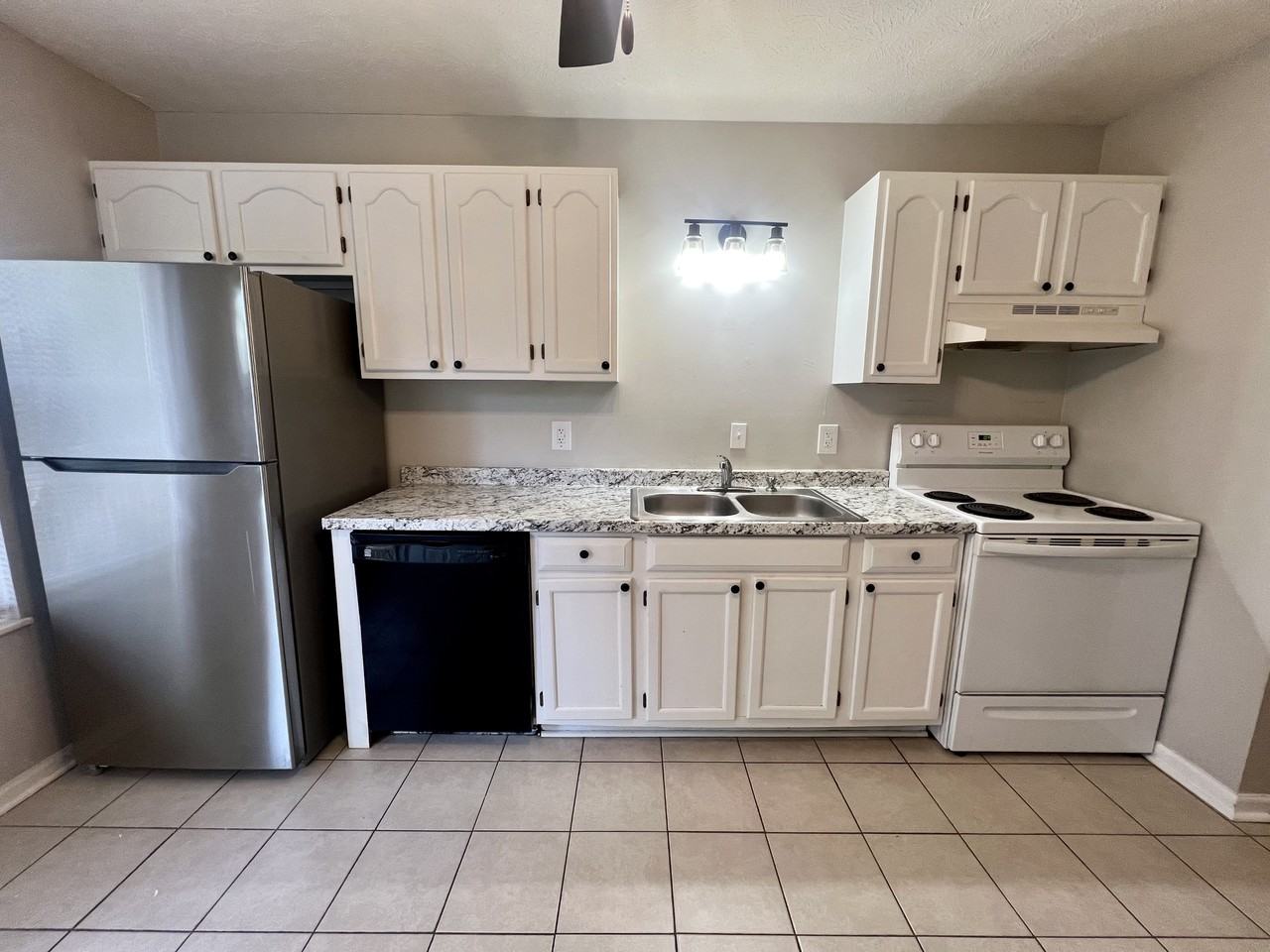 1402 Hicks Rd #C - Photo 3 of 12