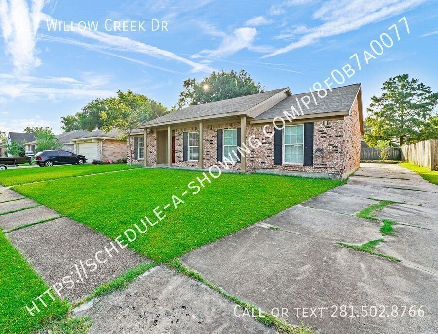 817 Willow Creek Dr - Photo 2 of 17