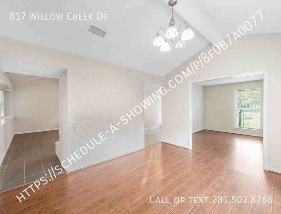 817 Willow Creek Dr - Photo 5 of 17