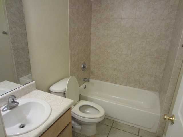 1223 Cleveland St #2 - Photo 5 of 11