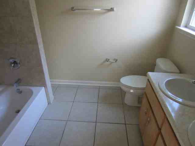 1223 Cleveland St #2 - Photo 6 of 11