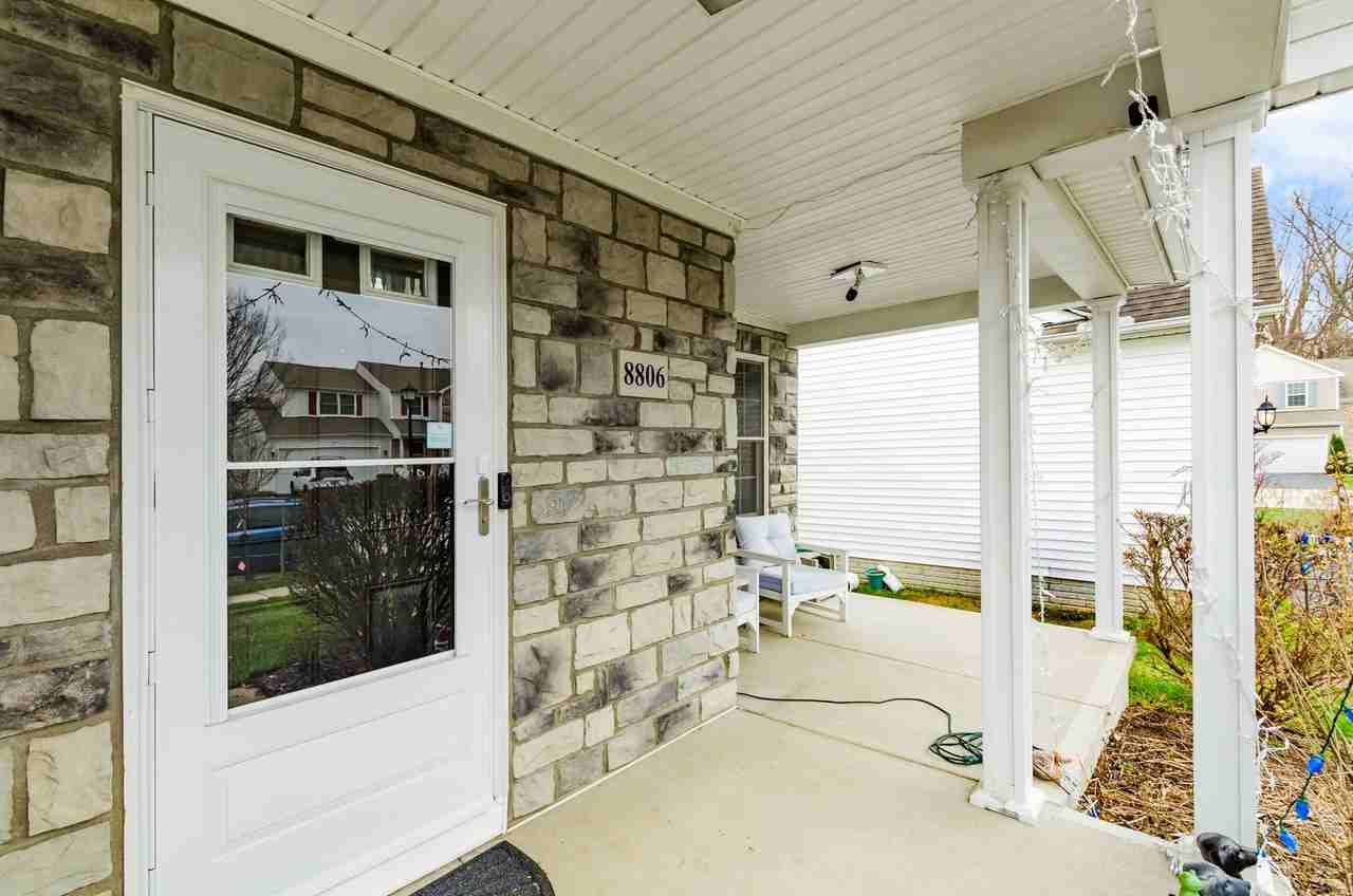 8806 Emerald Hill Dr - Photo 6 of 49