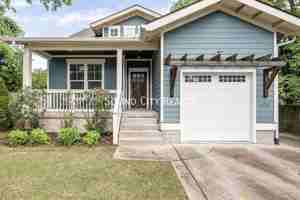 featured image of 606B Eastboro Dr