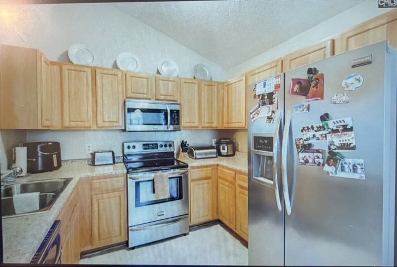 120 Whixley Ln - Photo 3 of 7