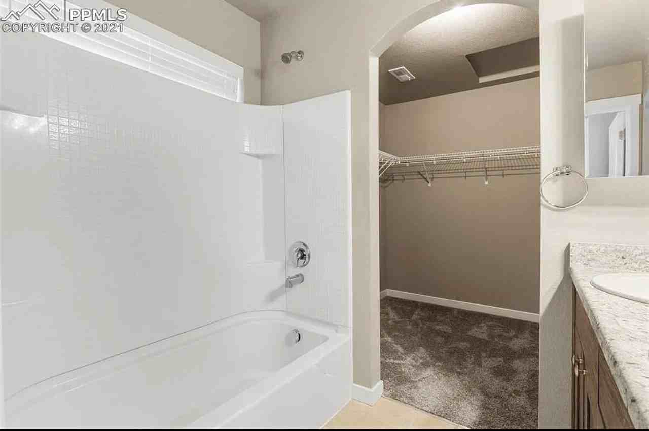 4679 Pleasant Port Vw #NA - Photo 7 of 26