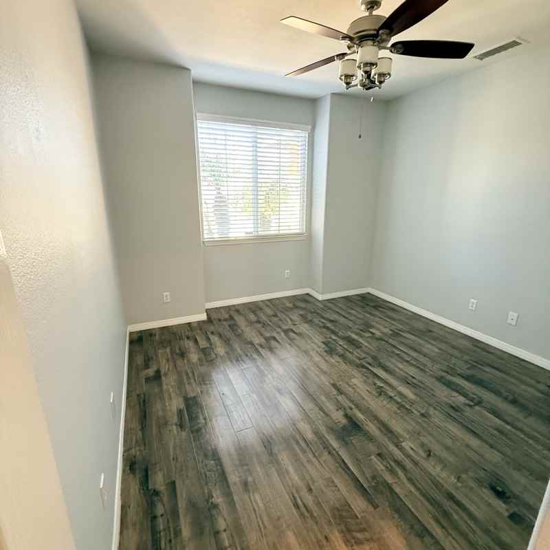 8108 Finch St - Photo 6 of 15