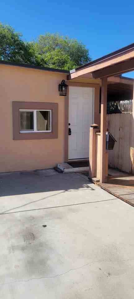 1430 Peach Ave #1-2 - Photo 2 of 13