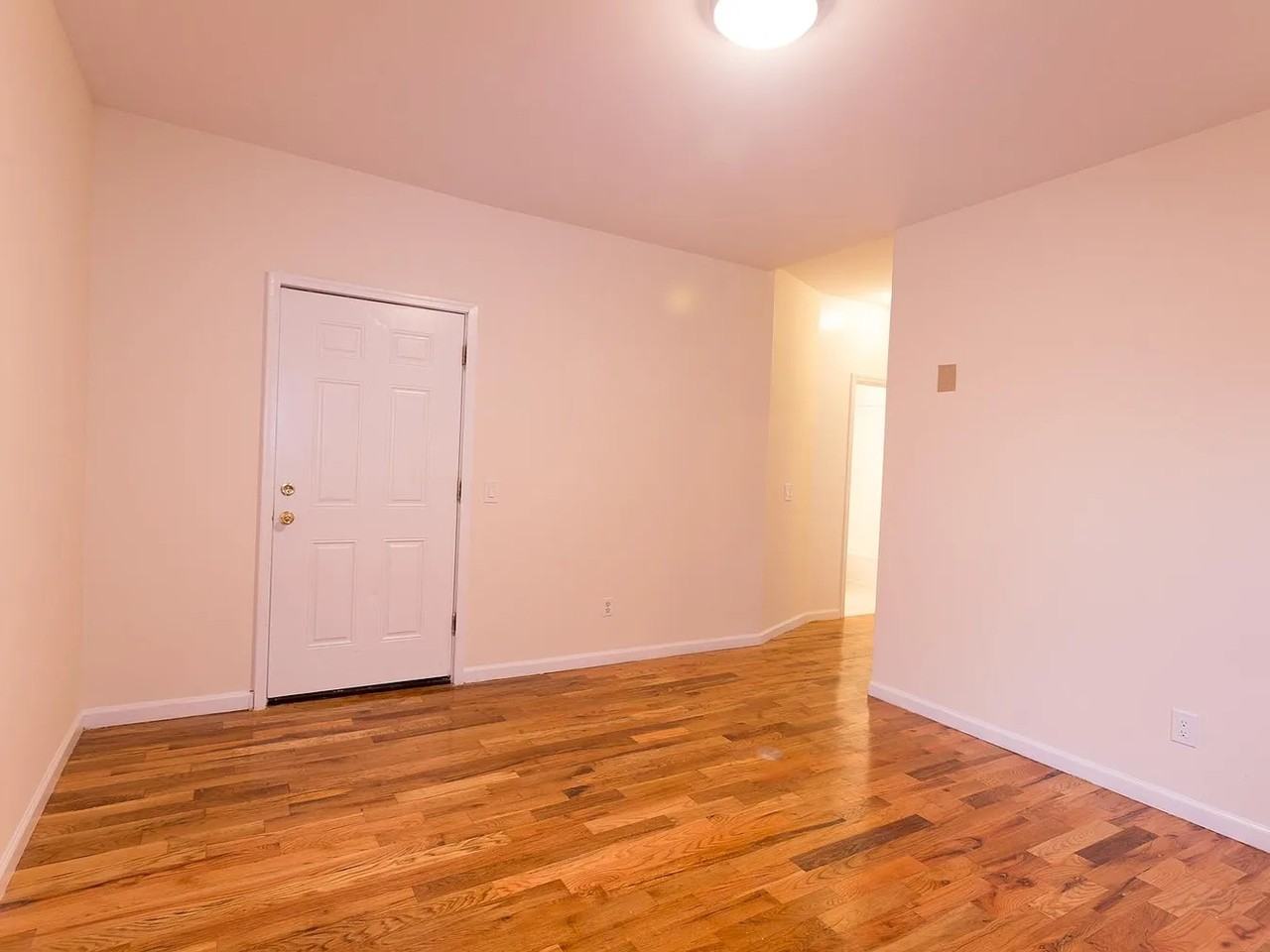 634 Court St #2 - Photo 3 of 7