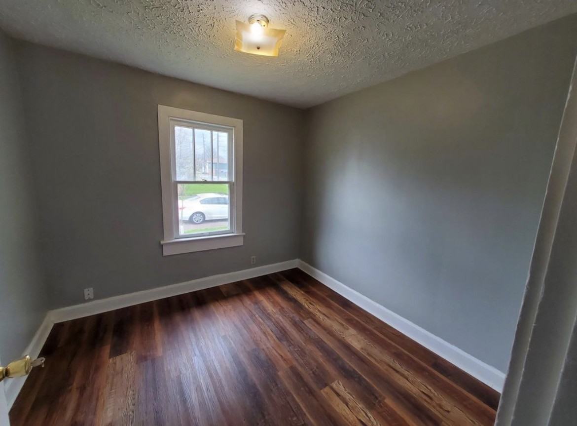 2501 English Ave #2501 - Photo 6 of 16