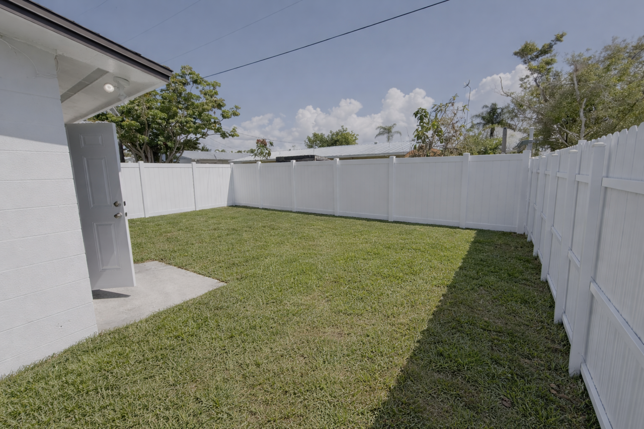 4453 87th Street Ct W - Photo 7 of 9