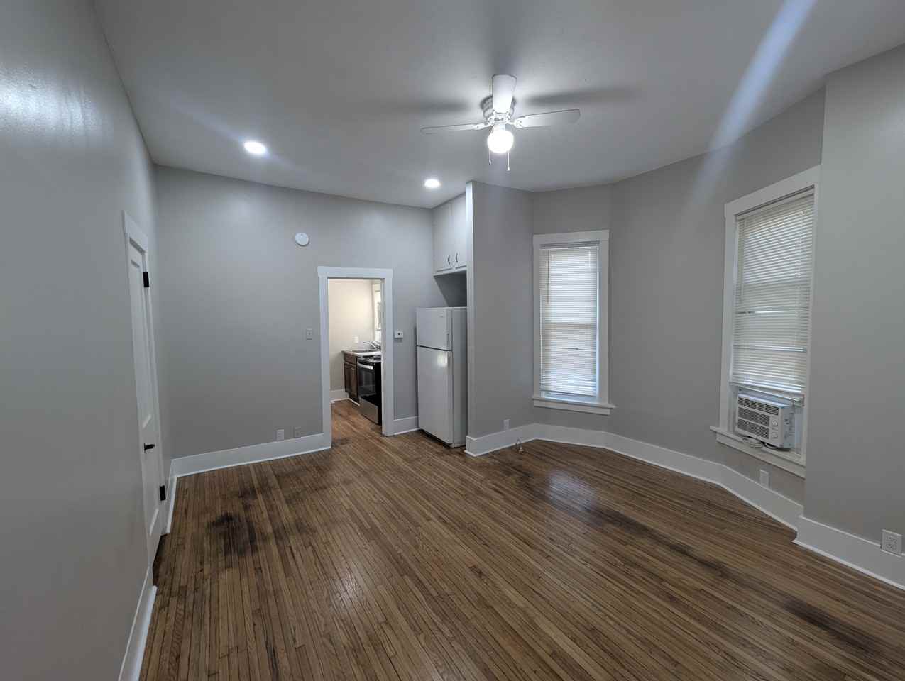 2511 S St #2511 - Photo 5 of 16