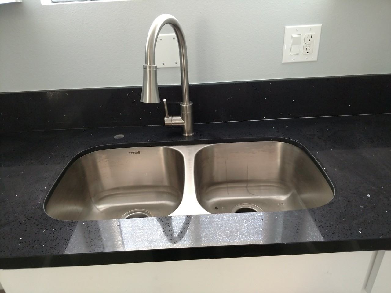 3961 Halldale Ave #1 - Photo 4 of 11