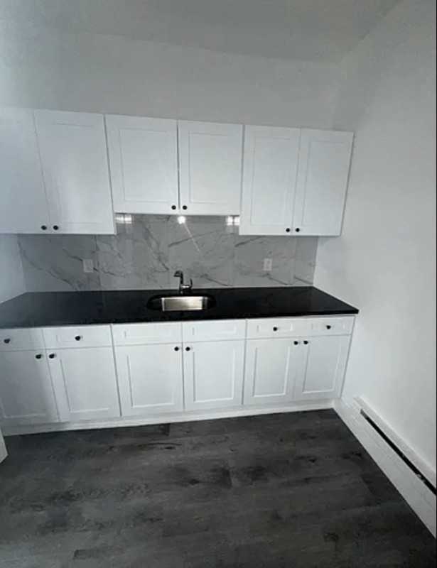 25 Riverview Pl #1L - Photo 2 of 17