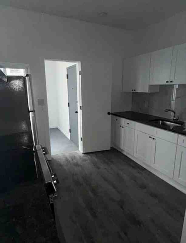 25 Riverview Pl #1L - Photo 3 of 17