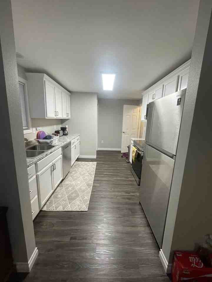 20422 E Wellesley Ave - Photo 5 of 10