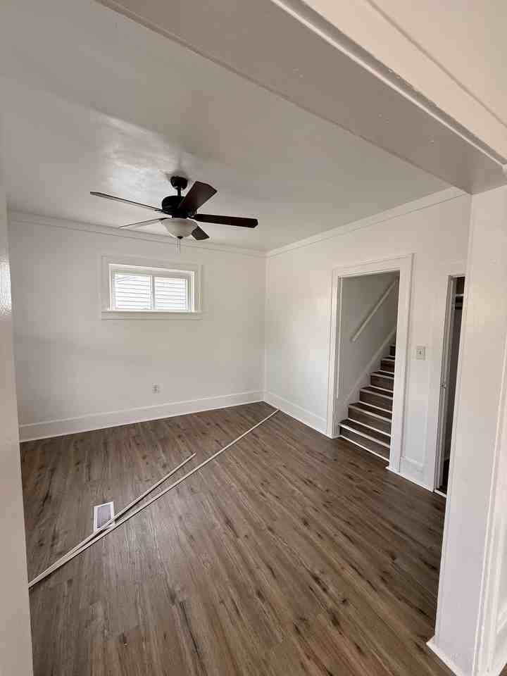 18168 Brohl St - Photo 5 of 14