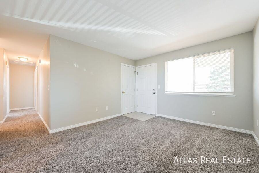 960 Bishop Ct #A - Photo 4 of 17