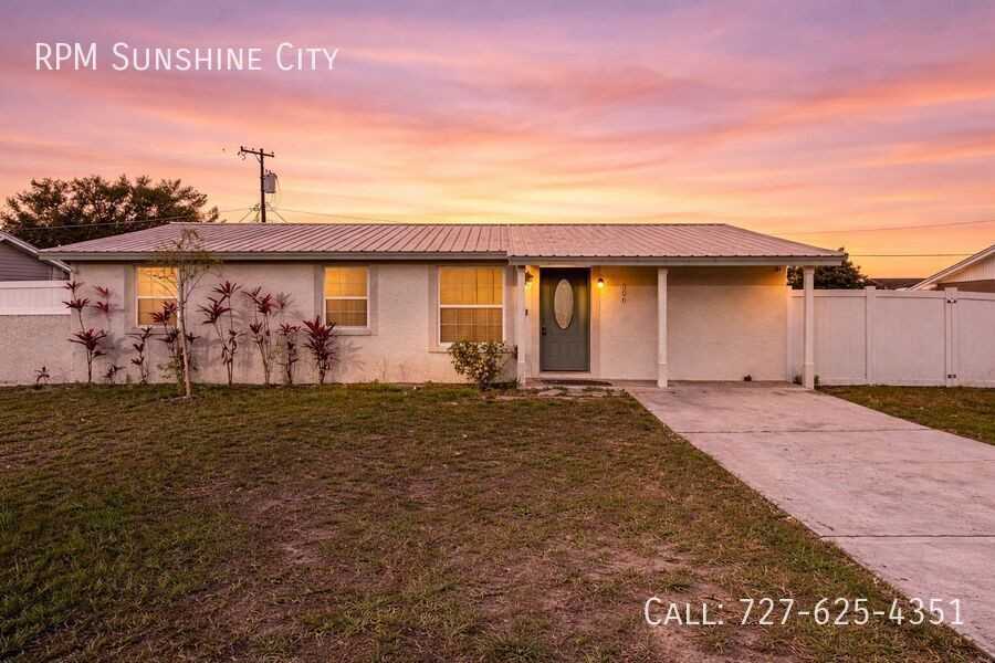 306 Flamingo Dr - Photo 2 of 21