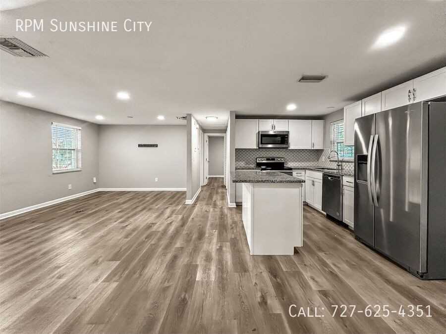 306 Flamingo Dr - Photo 7 of 21