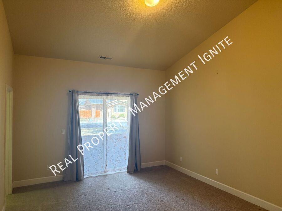 20633 Couples Ln - Photo 6 of 15