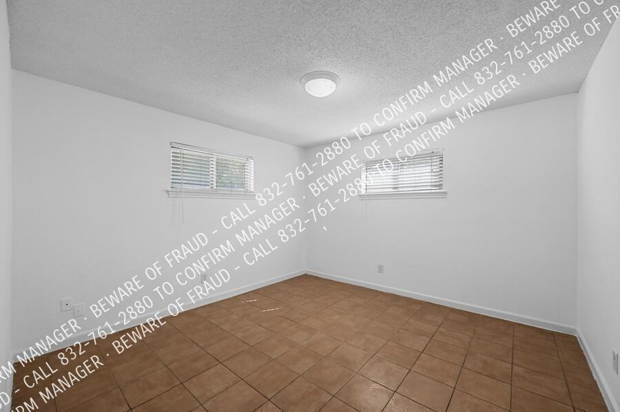 2346 February Ln #B - Photo 6 of 28