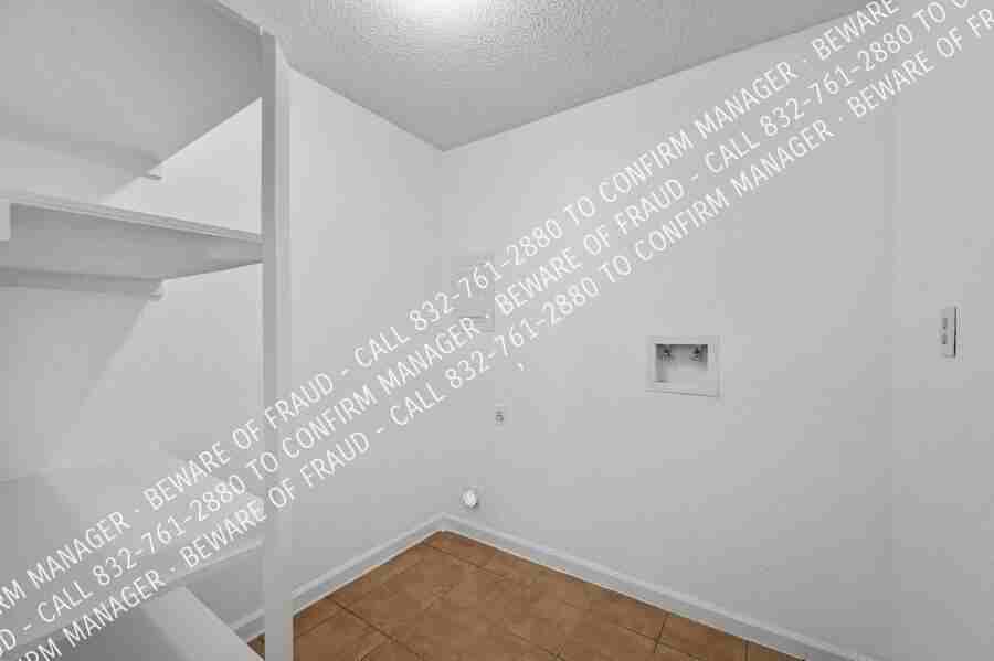 2346 February Ln #B - Photo 7 of 28