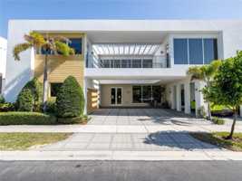 featured image of 7451 Nw 103rd Ct