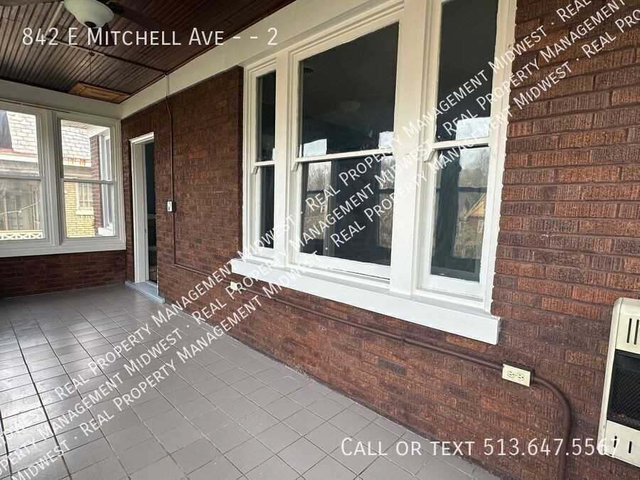 842 E Mitchell Ave #2 - Photo 4 of 22