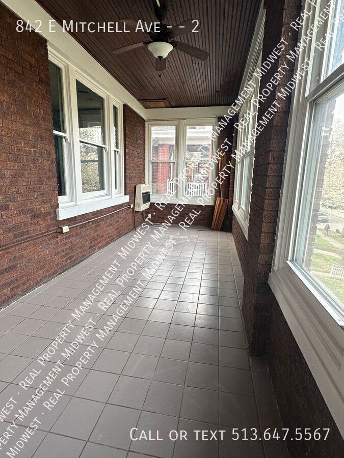 842 E Mitchell Ave #2 - Photo 5 of 22