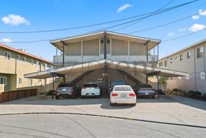 featured image of 138 Village Ct #6