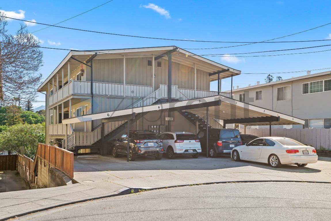 138 Village Ct #6 - Photo 2 of 20