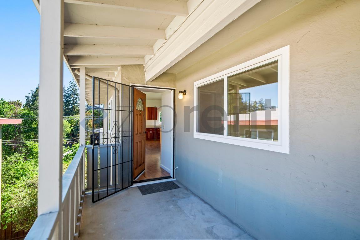 138 Village Ct #6 - Photo 4 of 20