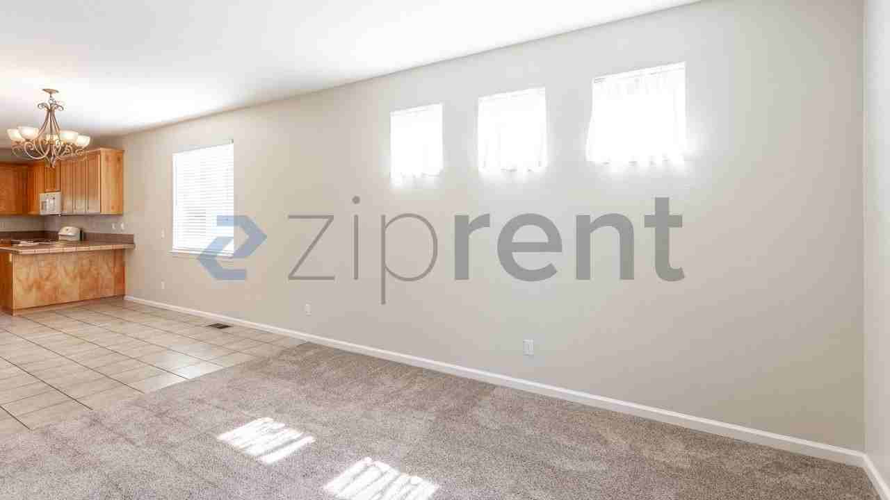 1251 Clover Dr #NA - Photo 6 of 35