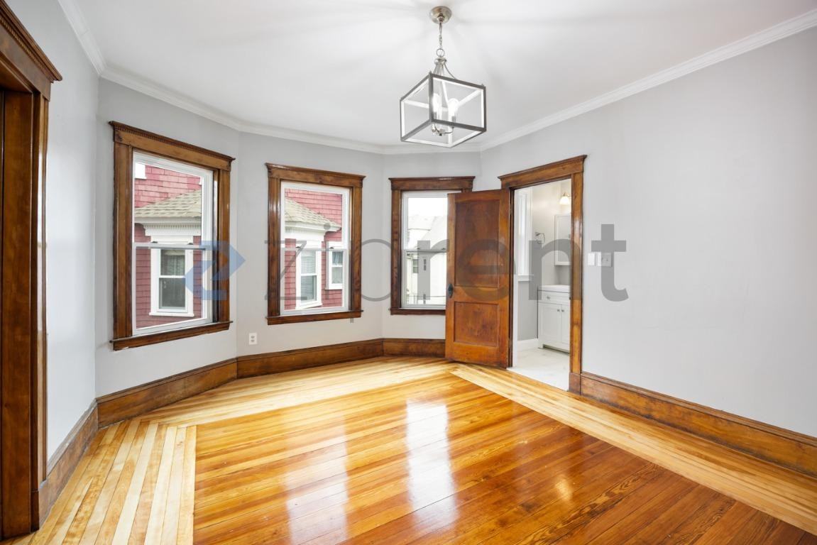 16 Penhallow St #2 - Photo 7 of 26