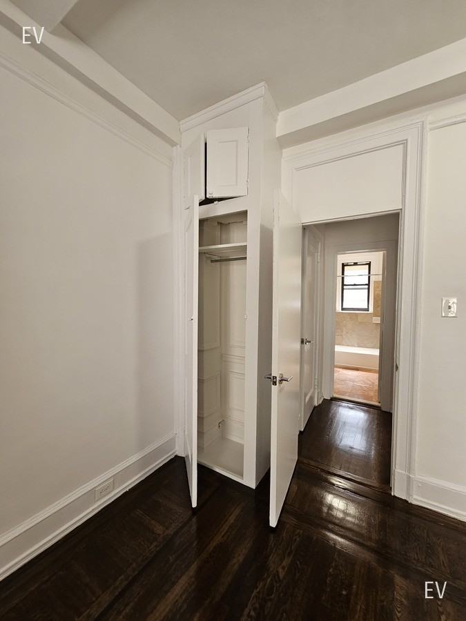 140 W 55th St #7B - Photo 6 of 8