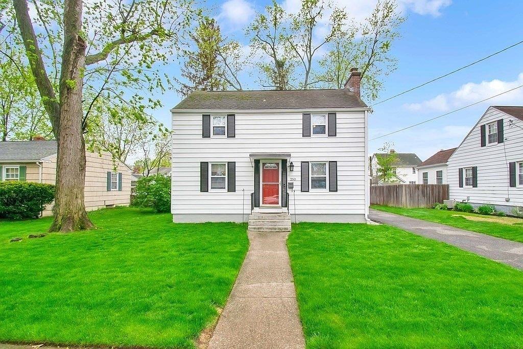 250 Edendale Street - Photo 4 of 18