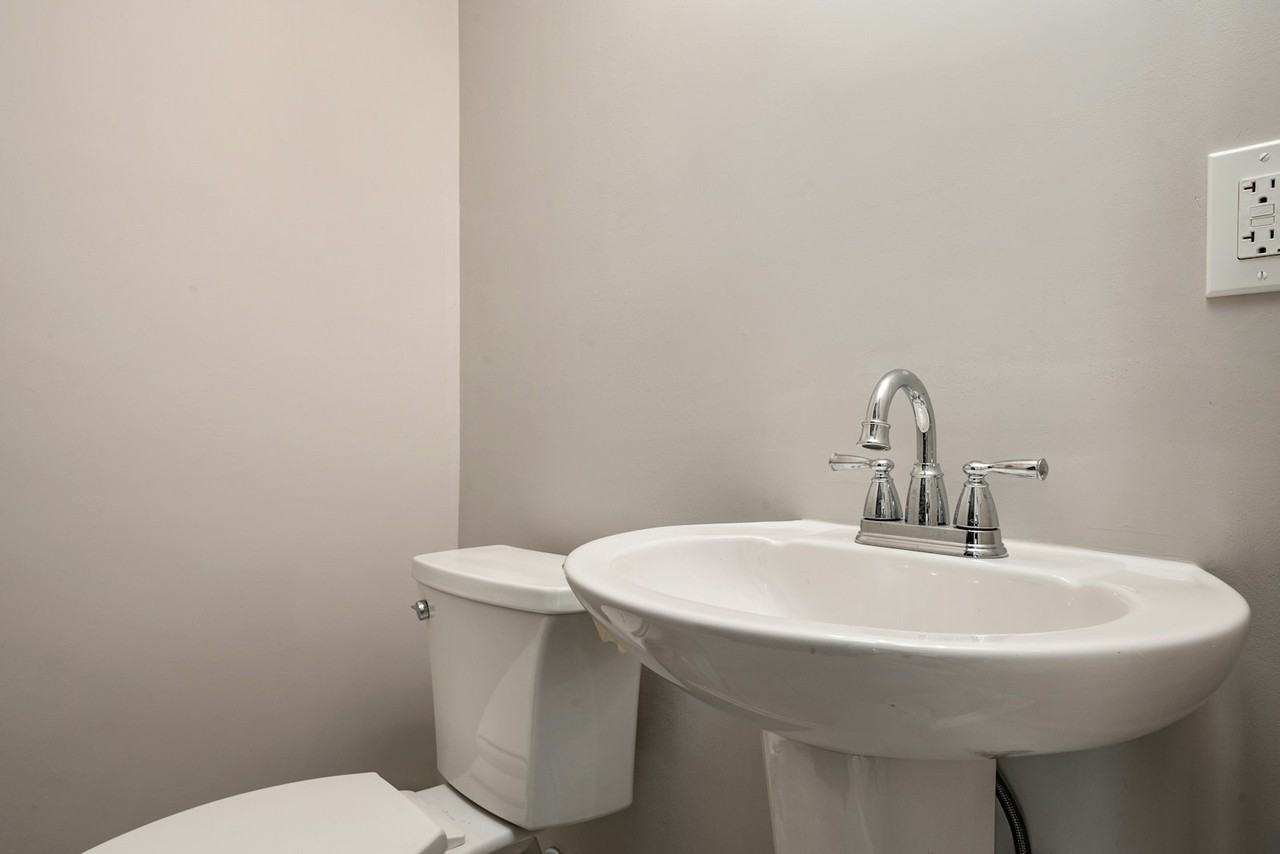 2050 Nike Drive, Unit 11 - Photo 7 of 26