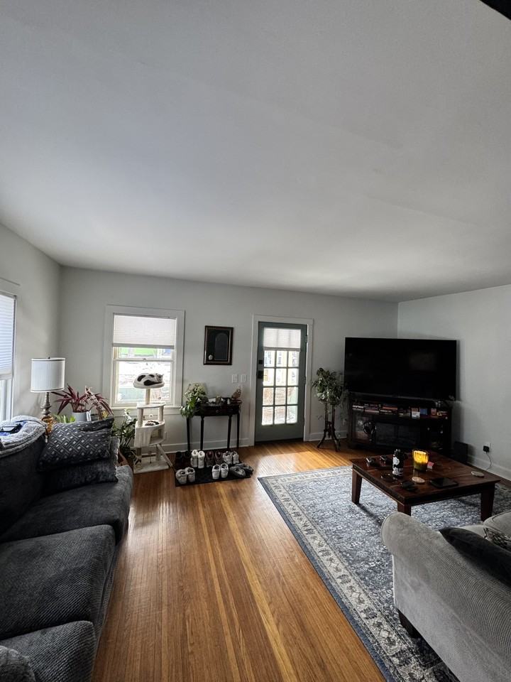 450 Linden Street - Photo 2 of 16