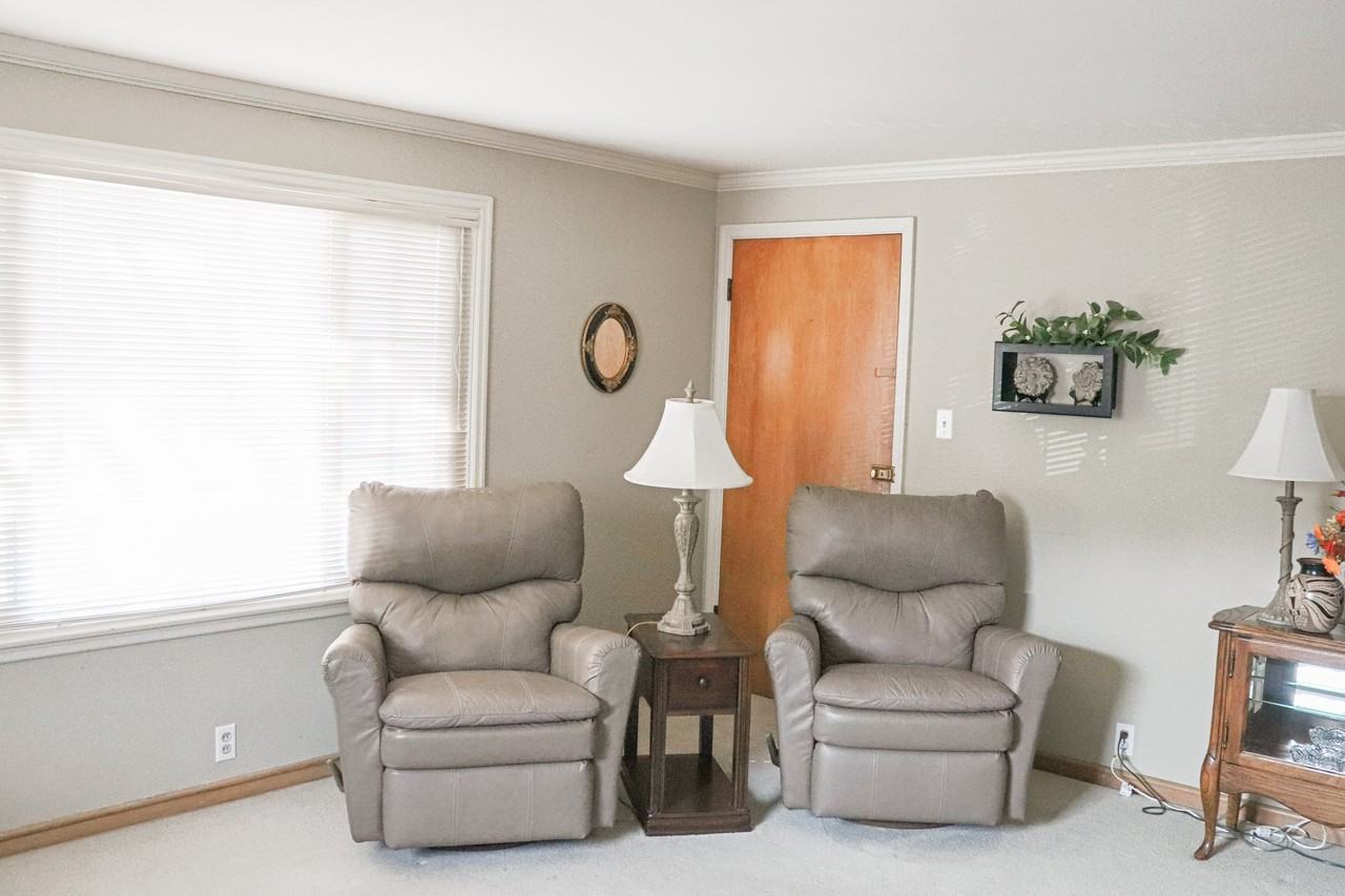 Milwaukee 416 N 92nd - Photo 5 of 16