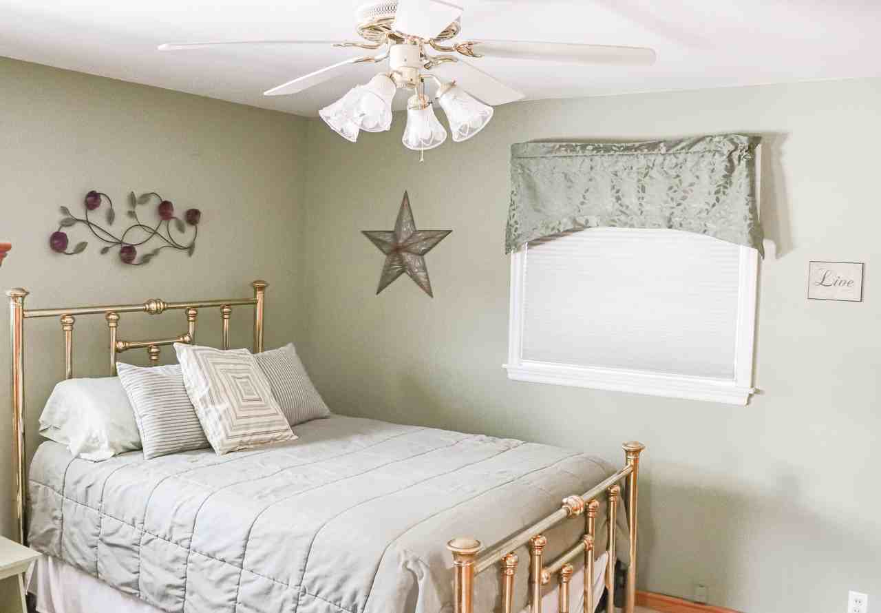 Milwaukee 416 N 92nd - Photo 7 of 16