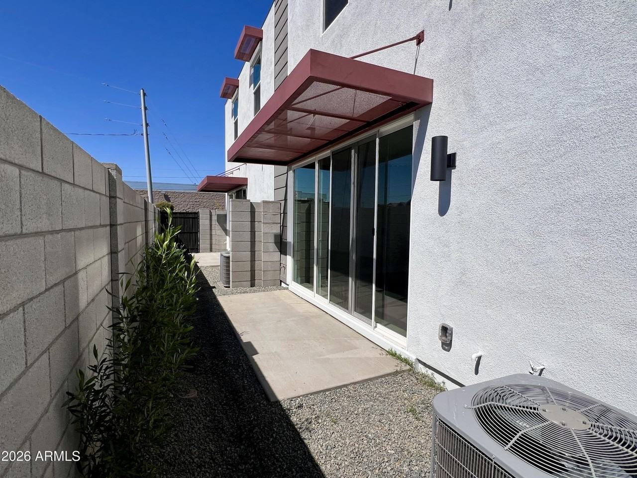 1017 E Pasadena Ave - Photo 4 of 20