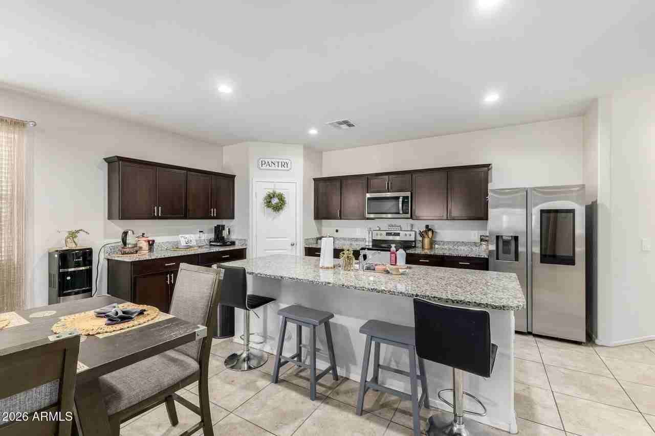 24456 W Hacienda Ave - Photo 6 of 25